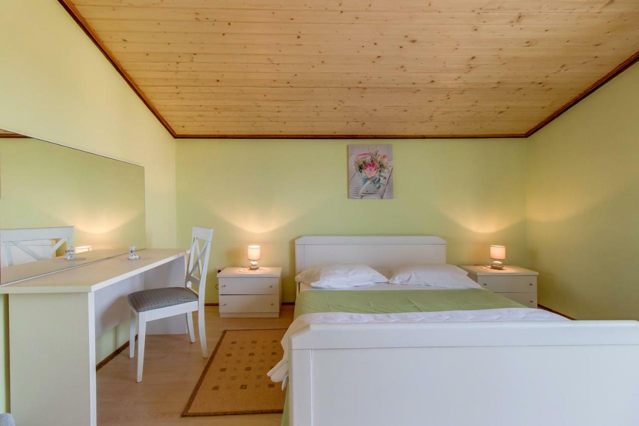 Apartment Malvina Mali Lošinj Extérieur photo